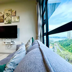 Apartment Sunset Seaview Vacation @ Jesselton Quay